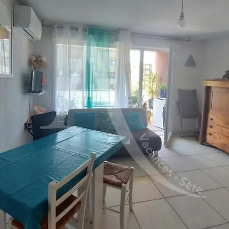 T2 Avec Terrasse, Clim Dans Le Salon, Parking A Quelques Pas Des Plages * 세테